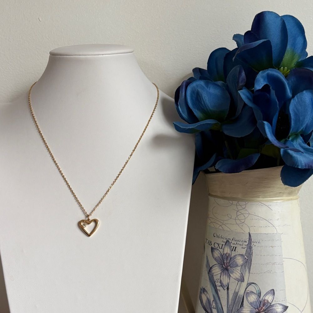 Gold Heart Rhinestone Pendant Necklace